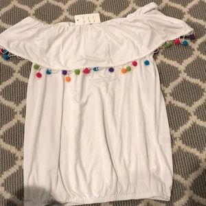 WHITE OFF THE SHOULDER SHIRT